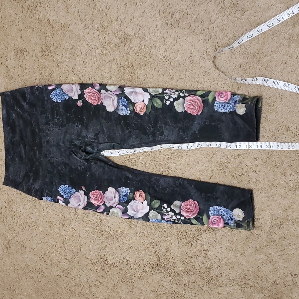 Floral tights